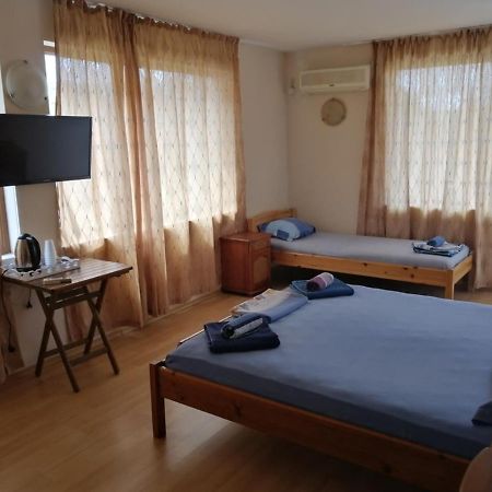 Guest House "Zora - Sarafovo" Burgas Stad Buitenkant foto