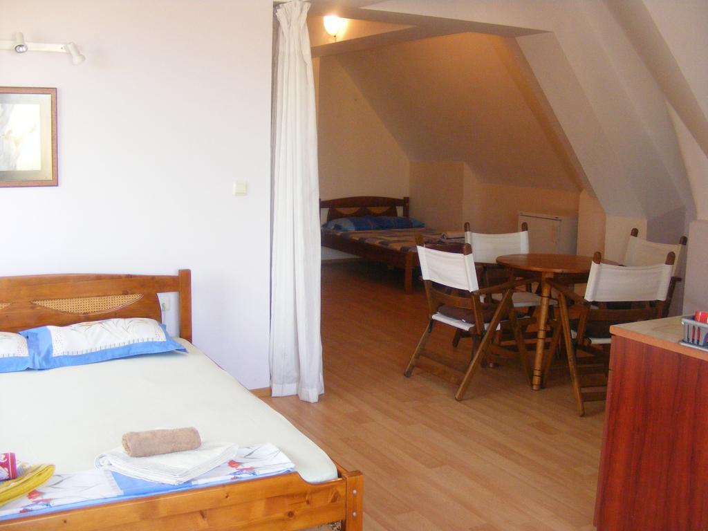 Guest House "Zora - Sarafovo" Burgas Stad Buitenkant foto
